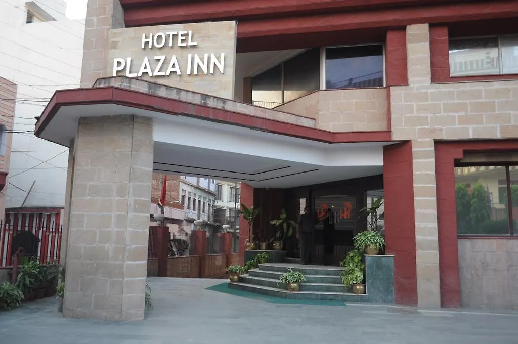 Hotel Plaza Inn Варанаси 3*,